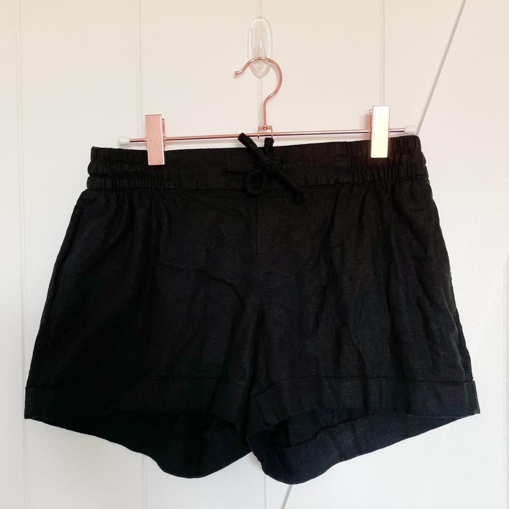 Old Navy black linen blend shorts - XS